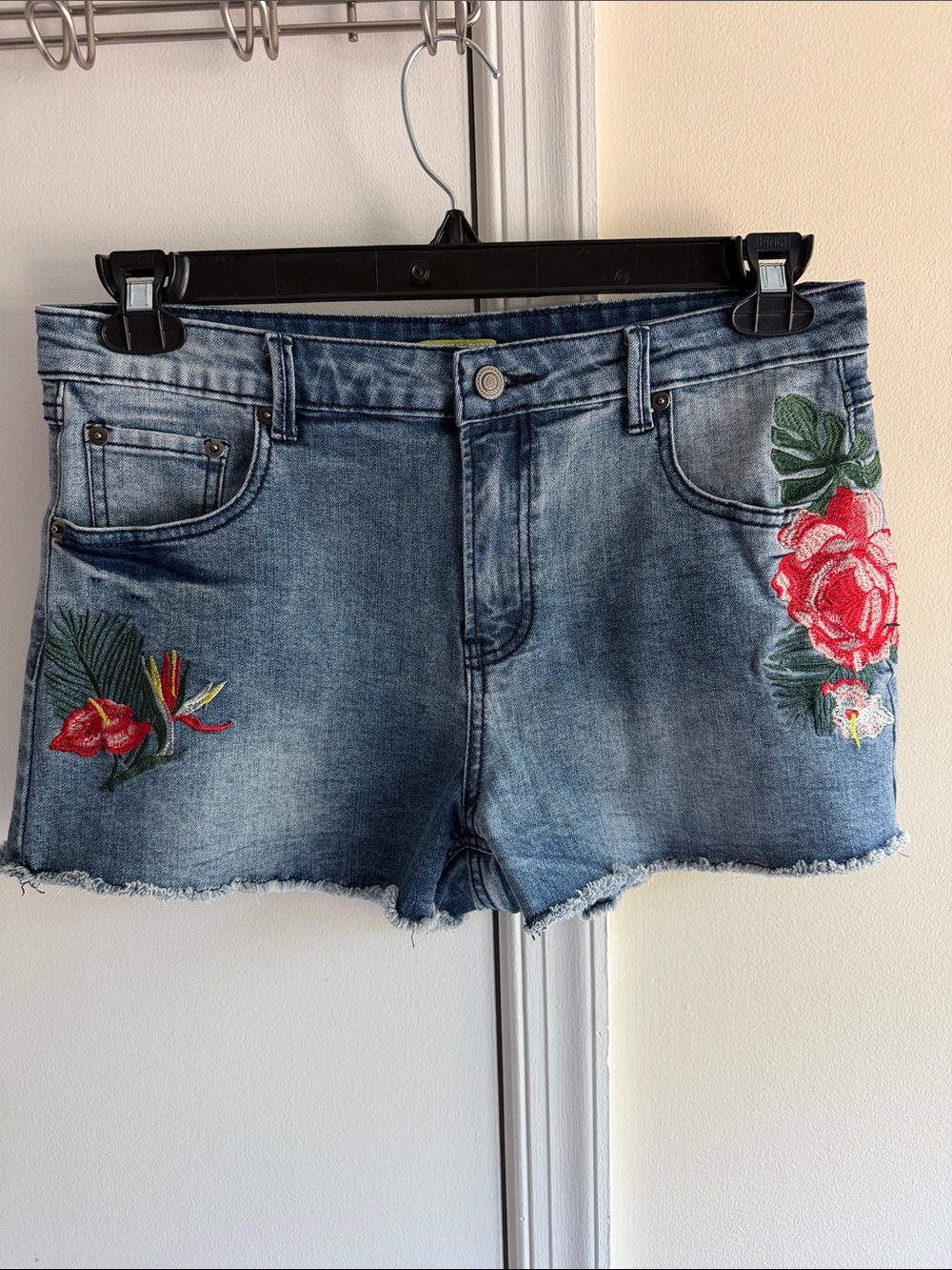 Gianni Bini Blue Denim Shorts with Red Floral Embroidery